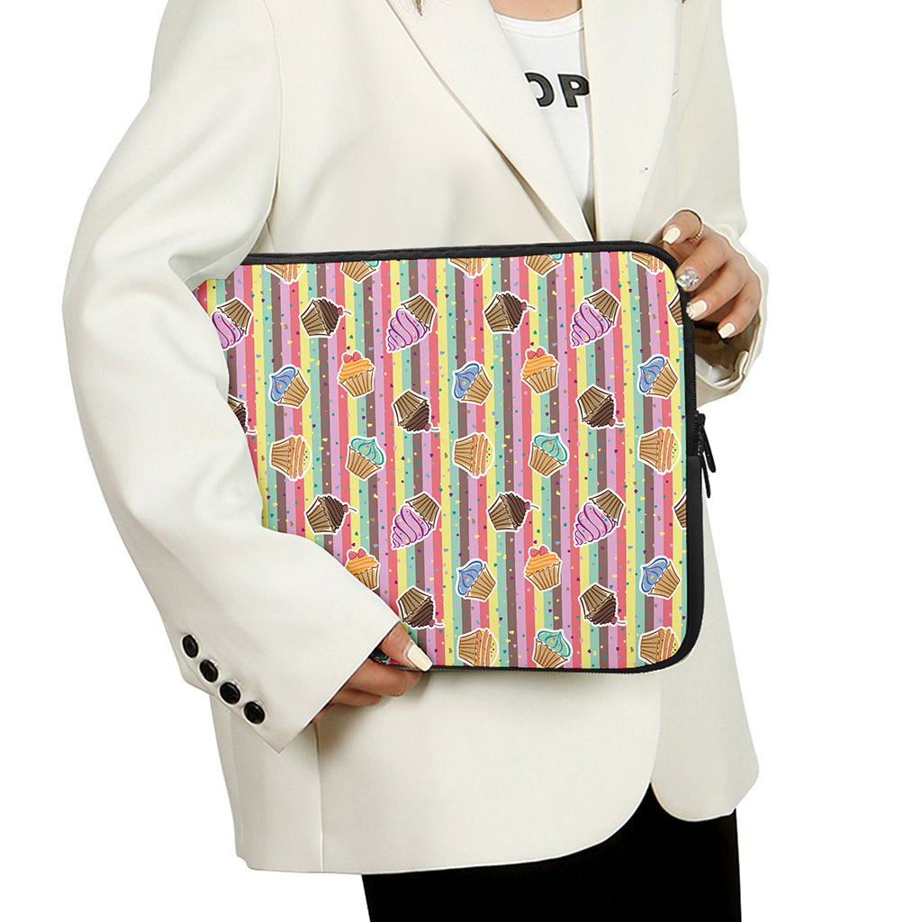 Pastel Striped Cupcake Pattern Print Laptop Sleeve