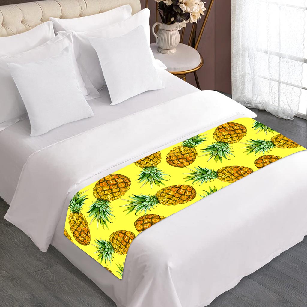 Pastel Yellow Pineapple Pattern Print Bed Runner