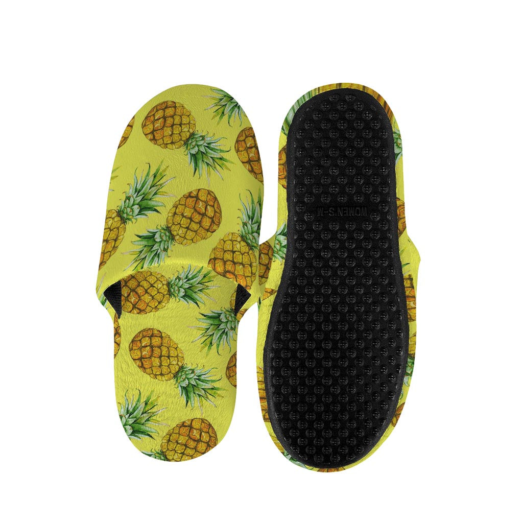 Pastel Yellow Pineapple Pattern Print Slippers