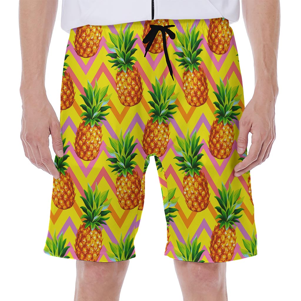 Pastel Zig Zag Pineapple Pattern Print Men's Beach Shorts