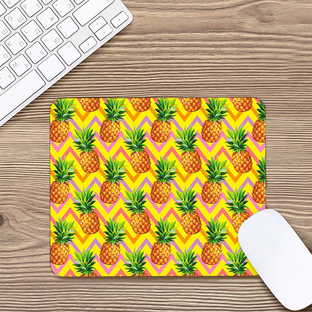 Pastel Zig Zag Pineapple Pattern Print Mouse Pad