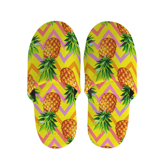 Pastel Zig Zag Pineapple Pattern Print Slippers
