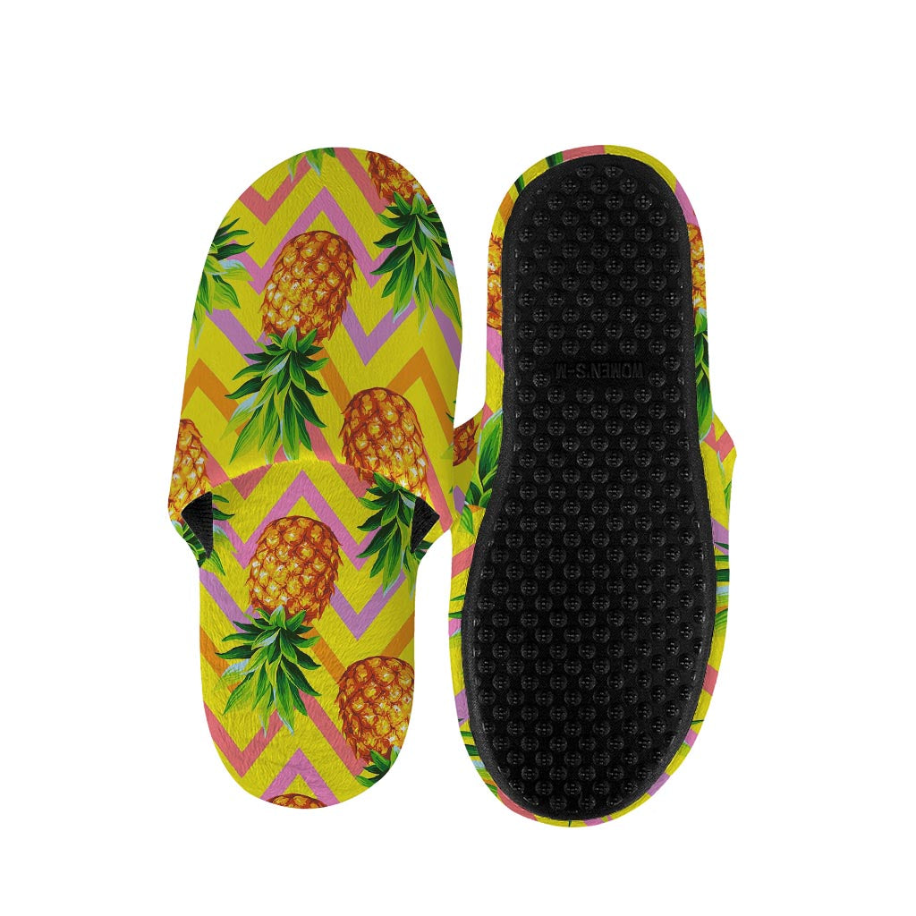 Pastel Zig Zag Pineapple Pattern Print Slippers