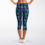 Peacock Feather Pattern Print Women's Capri Leggings