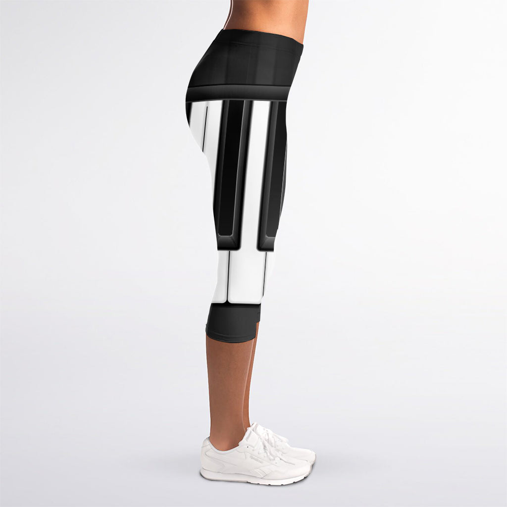 Piano Keyboard Print Women's Capri Leggings