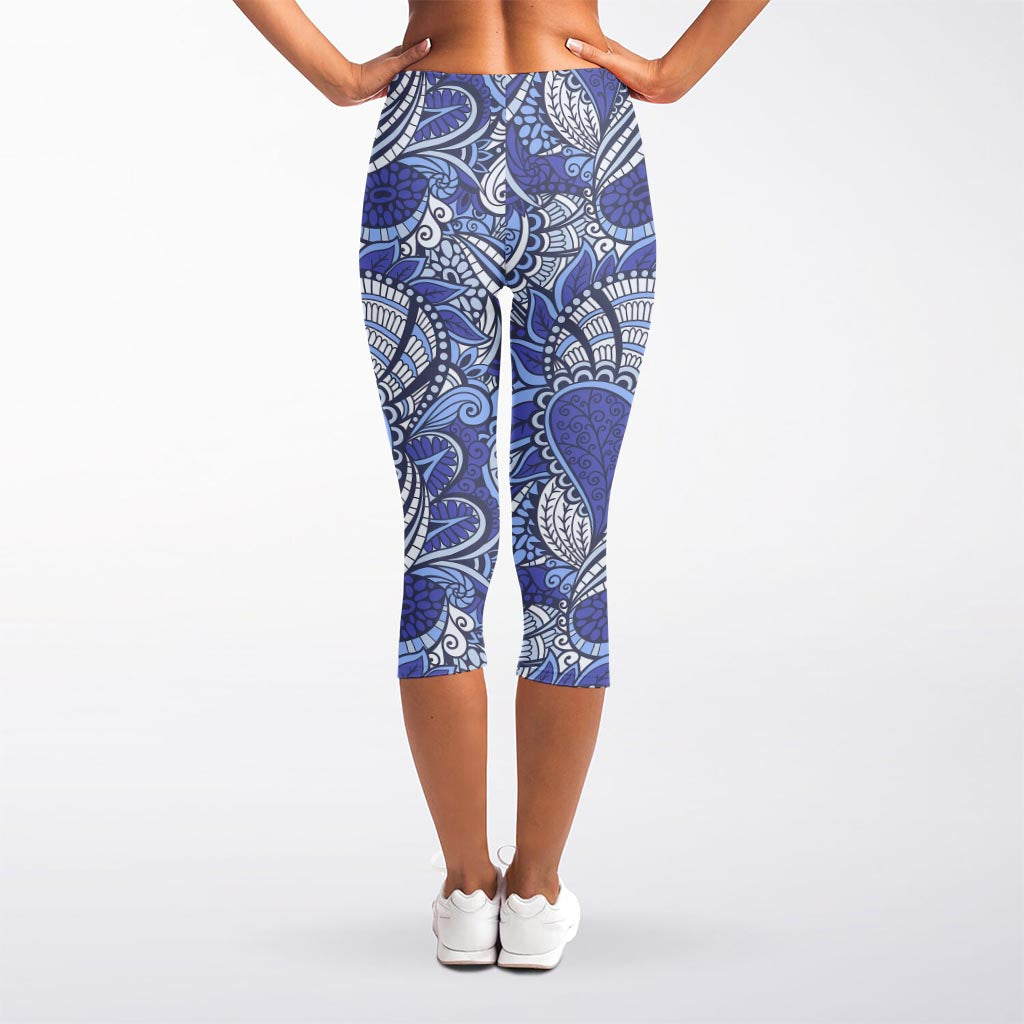 Pigeon Floral Bohemian Pattern Print Women's Capri Leggings