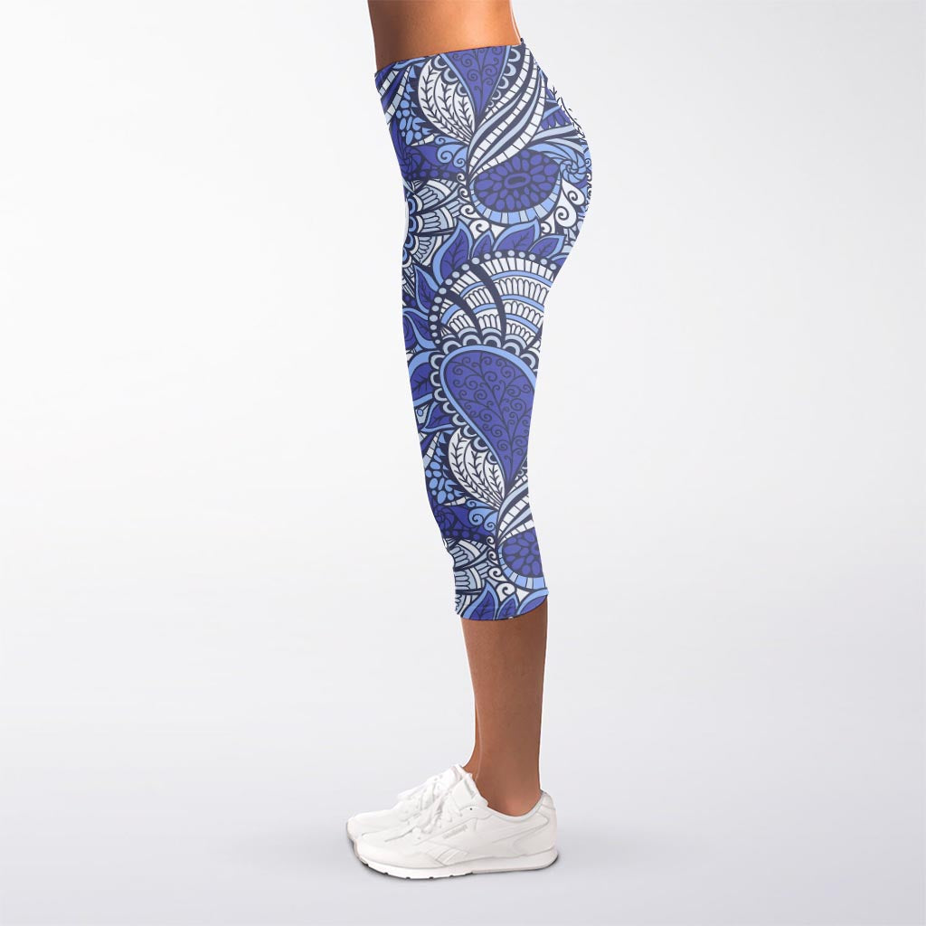 Pigeon Floral Bohemian Pattern Print Women's Capri Leggings