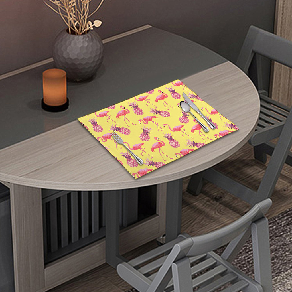 Pineapple And Flamingo Pattern Print Placemat