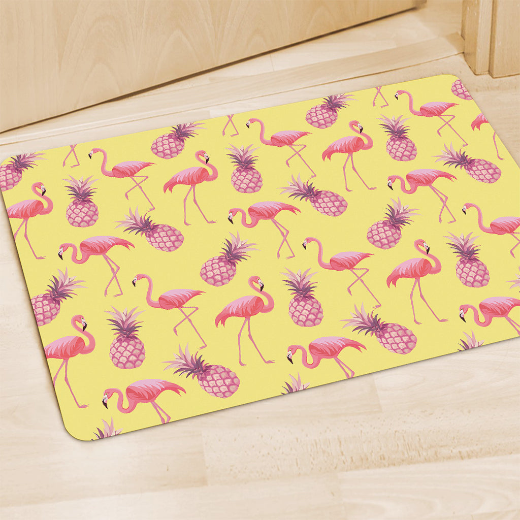 Pineapple And Flamingo Pattern Print Polyester Doormat
