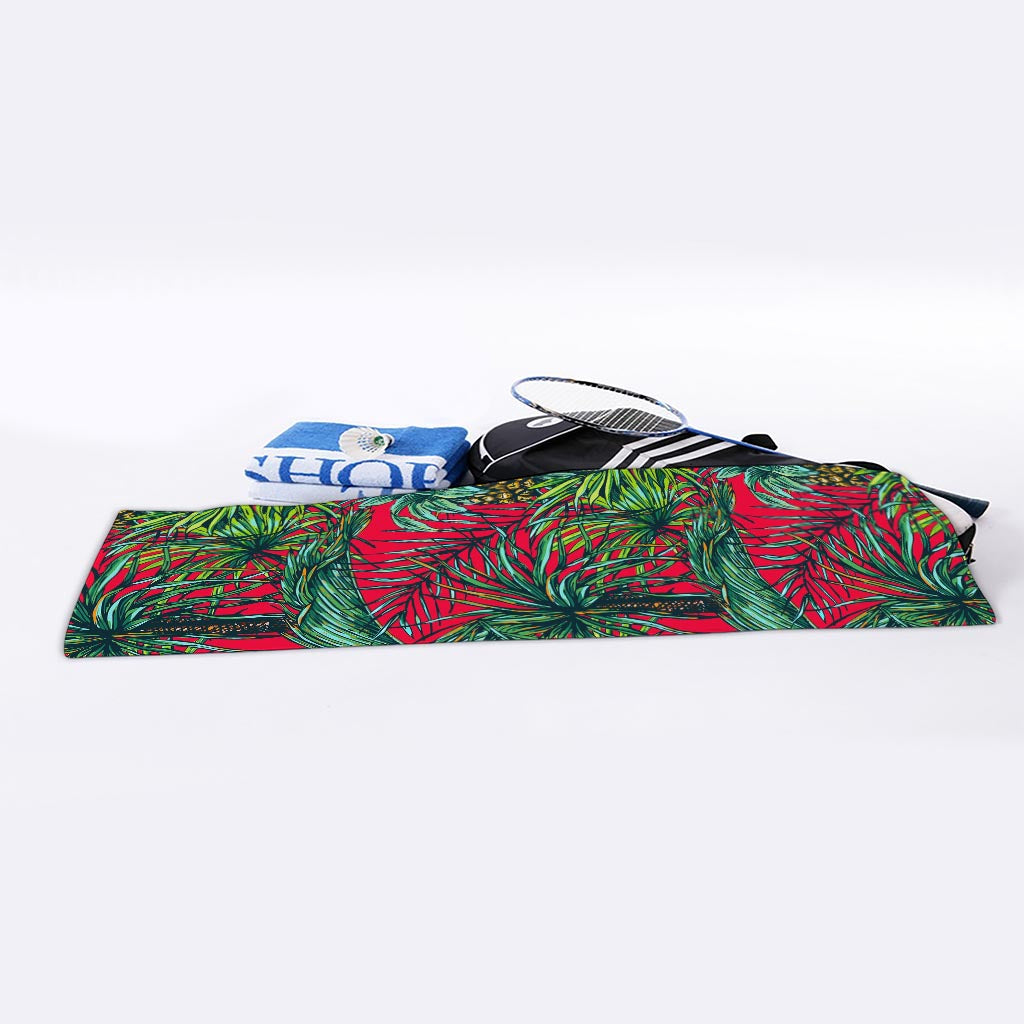 Pineapple Leaves Hawaii Pattern Print Sports Towel