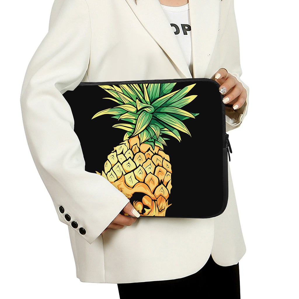 Pineapple Skull Print Laptop Sleeve