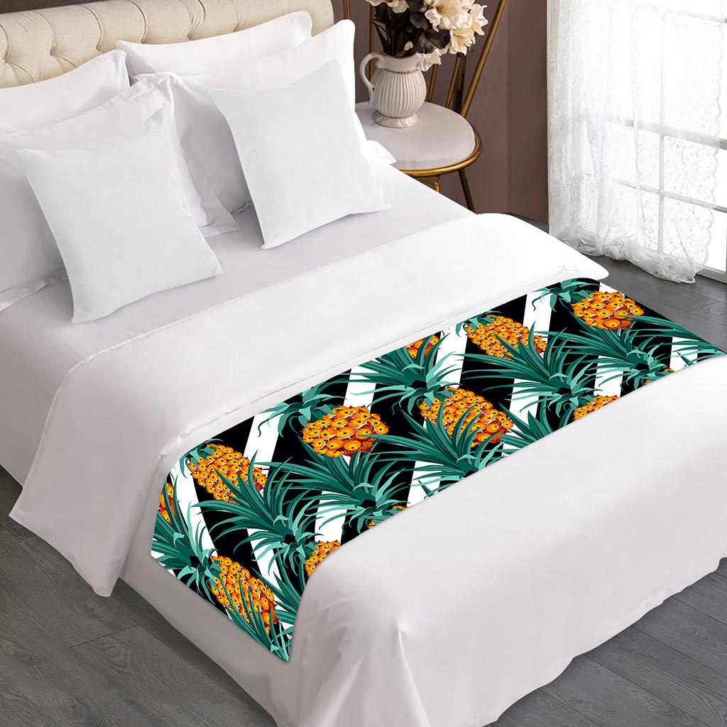 Pineapple Striped Pattern Print Bed Runner