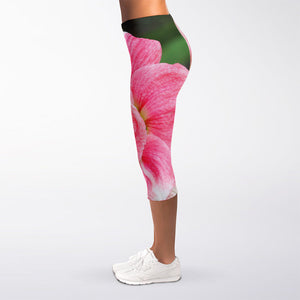 Pink Amaryllis Print Women's Capri Leggings