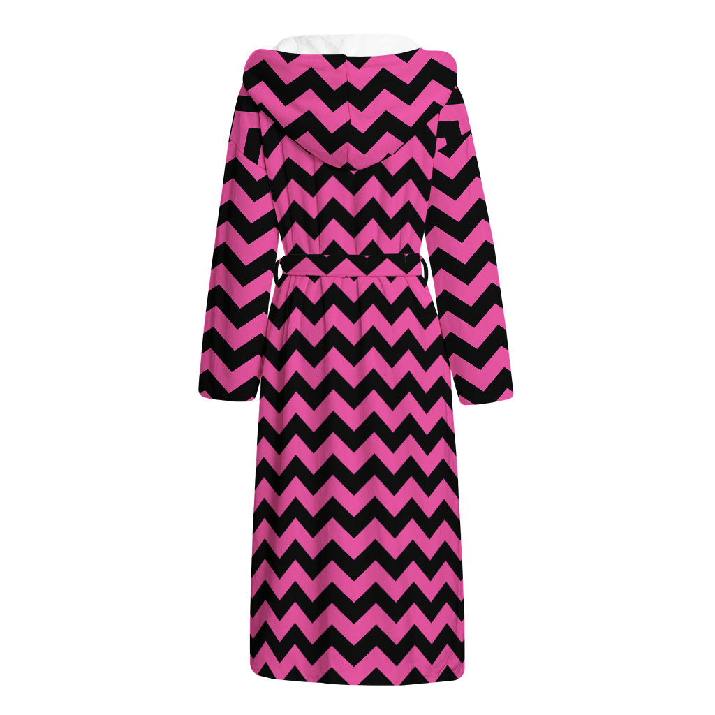 Pink And Black Chevron Pattern Print Hooded Bathrobe