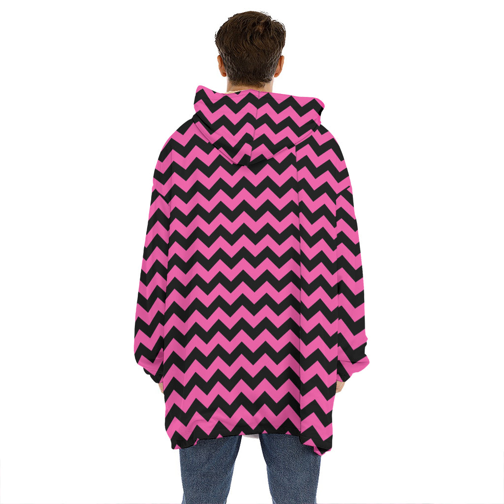 Pink And Black Chevron Pattern Print Hoodie Blanket