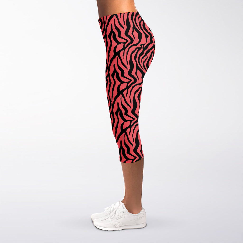 Pink And Black Tiger Stripe Print Women's Capri Leggings