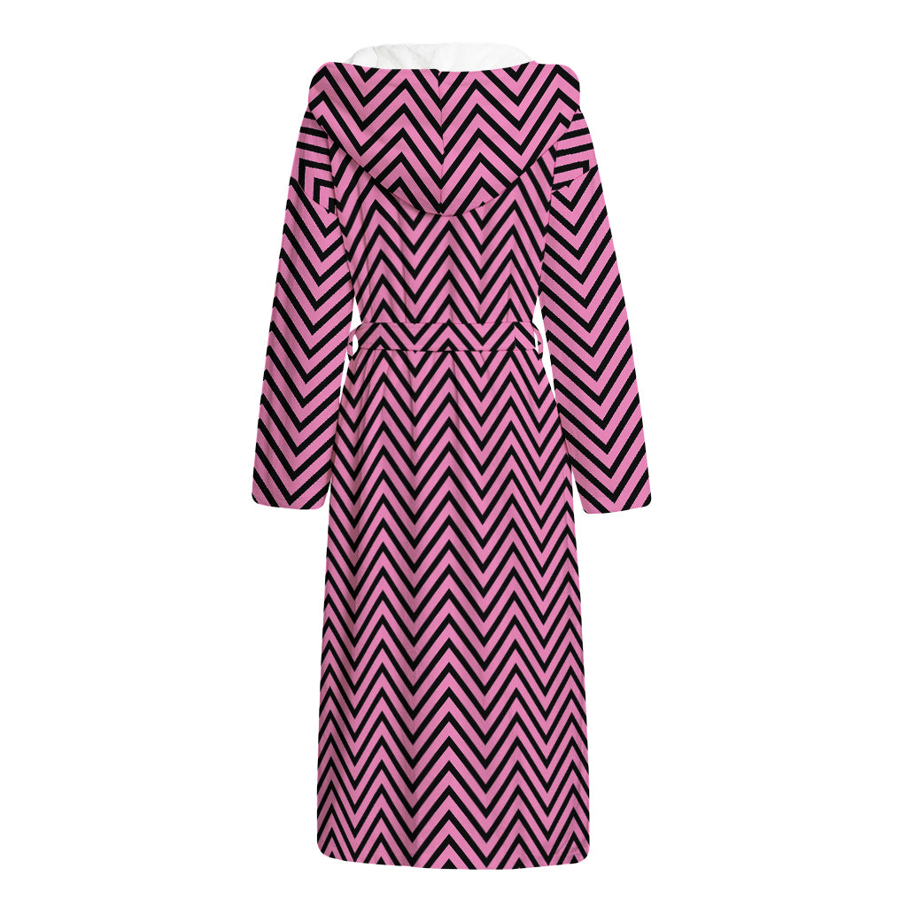 Pink And Black Zigzag Pattern Print Hooded Bathrobe