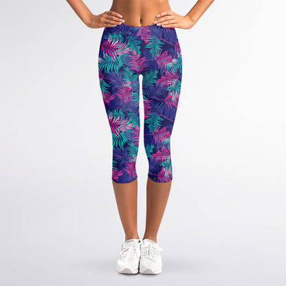 Pink And Blue Tropical Palm Leaf Print Women's Capri Leggings