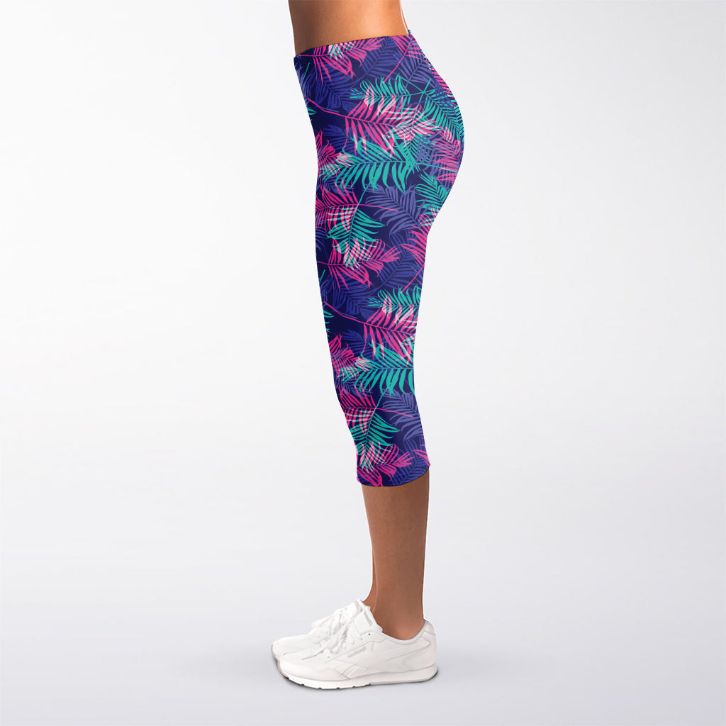 Pink And Blue Tropical Palm Leaf Print Women's Capri Leggings