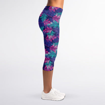 Pink And Blue Tropical Palm Leaf Print Women's Capri Leggings