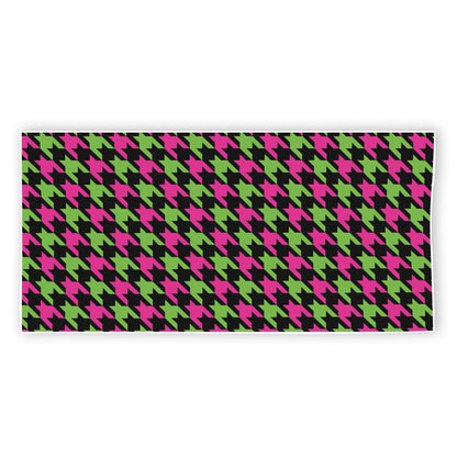 Pink And Green Houndstooth Pattern Print Beach Towel