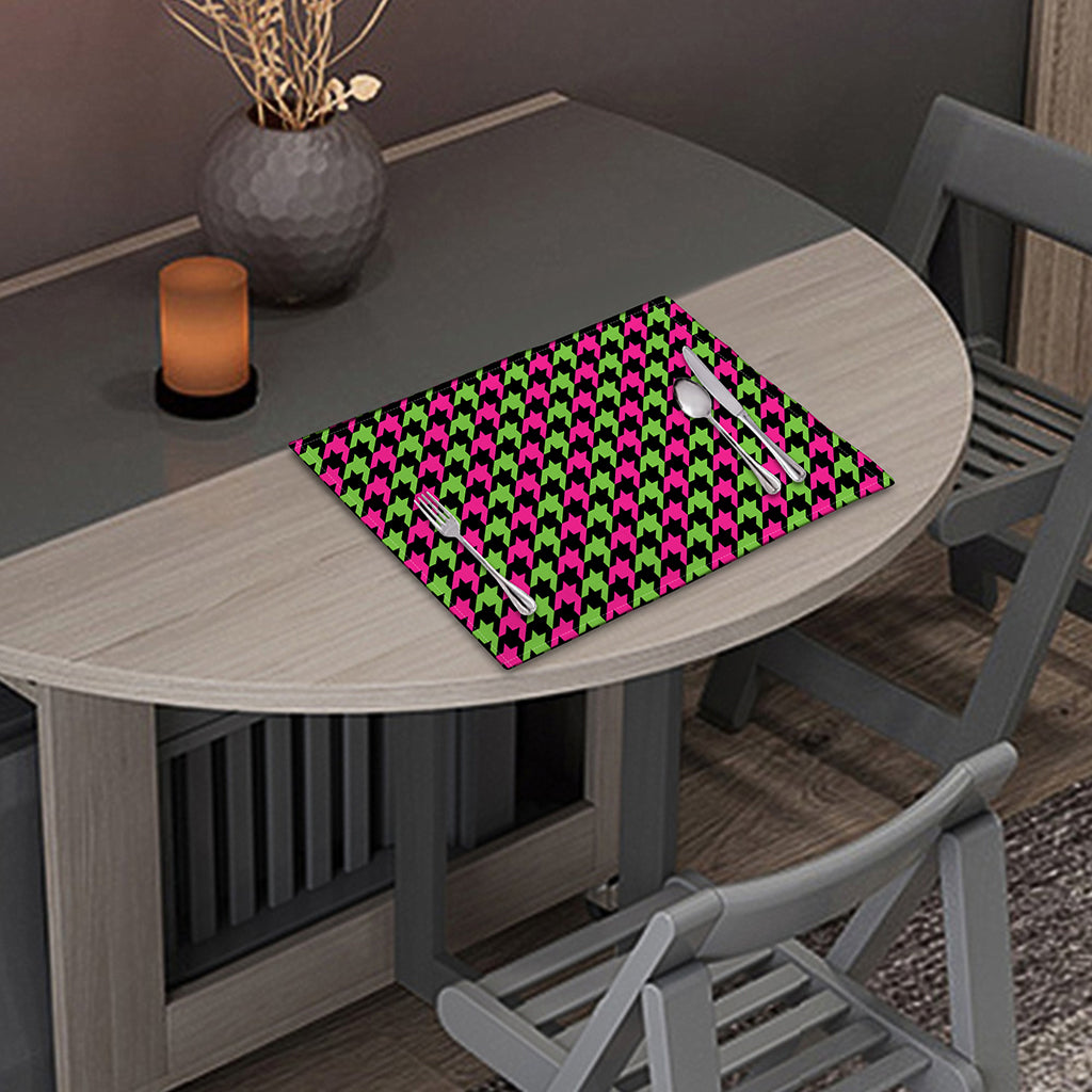 Pink And Green Houndstooth Pattern Print Placemat
