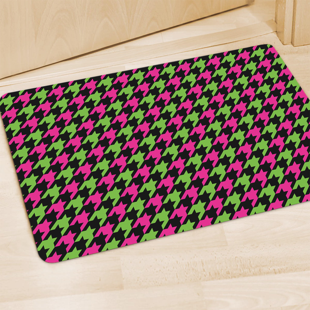 Pink And Green Houndstooth Pattern Print Polyester Doormat