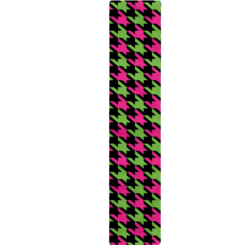 Pink And Green Houndstooth Pattern Print Table Runner