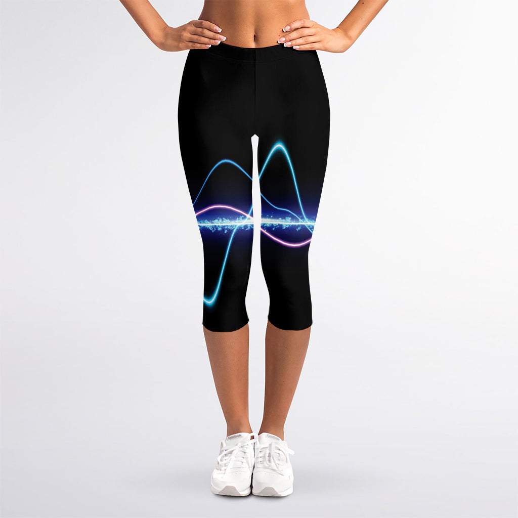 Pink And Teal Sound Wave Print Women's Capri Leggings