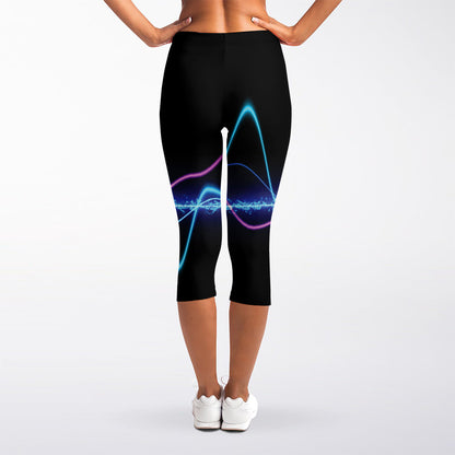 Pink And Teal Sound Wave Print Women's Capri Leggings