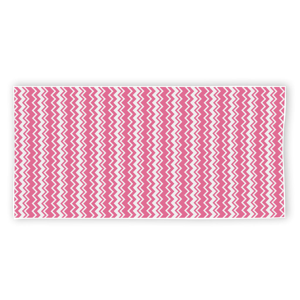 Pink And White Zigzag Pattern Print Beach Towel