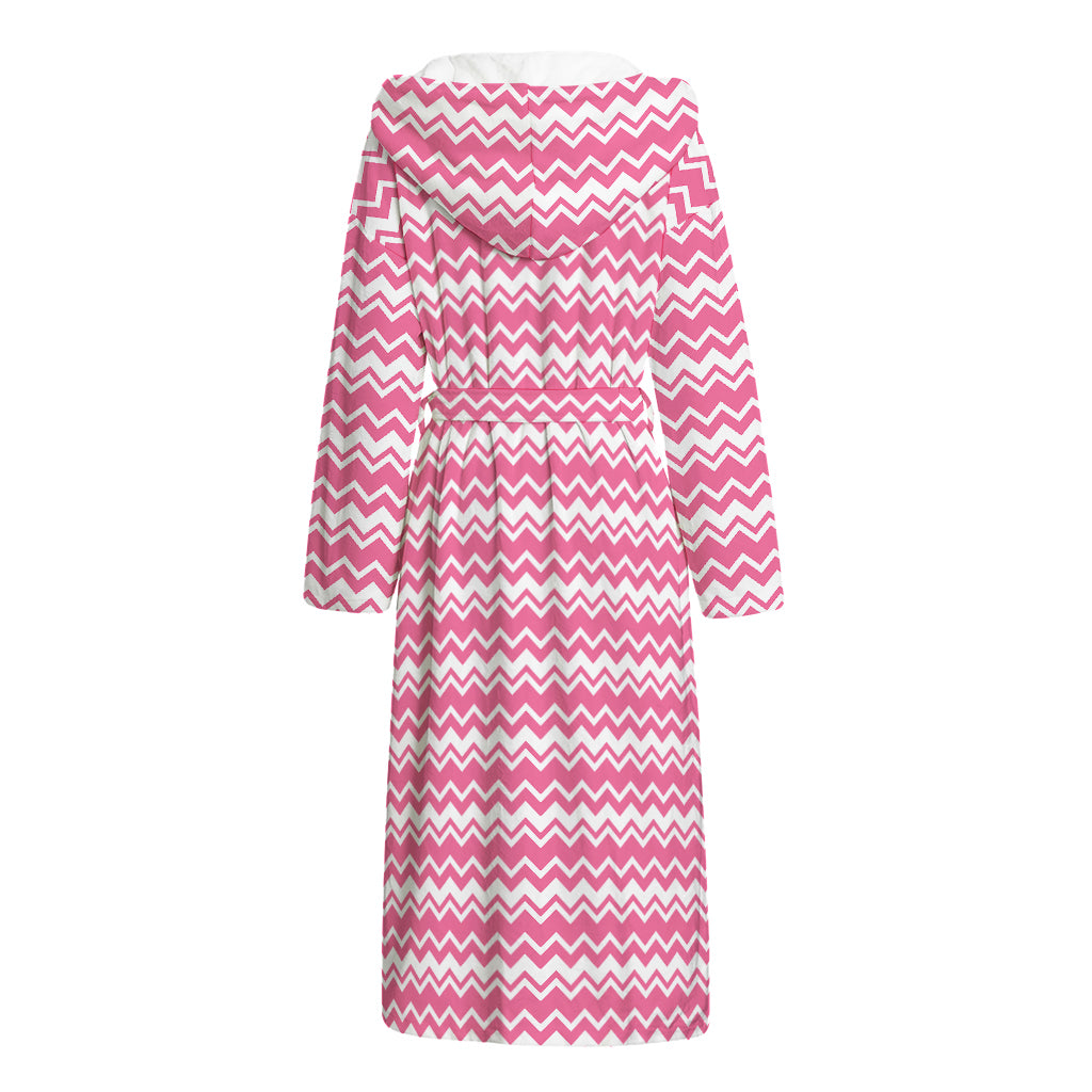 Pink And White Zigzag Pattern Print Hooded Bathrobe