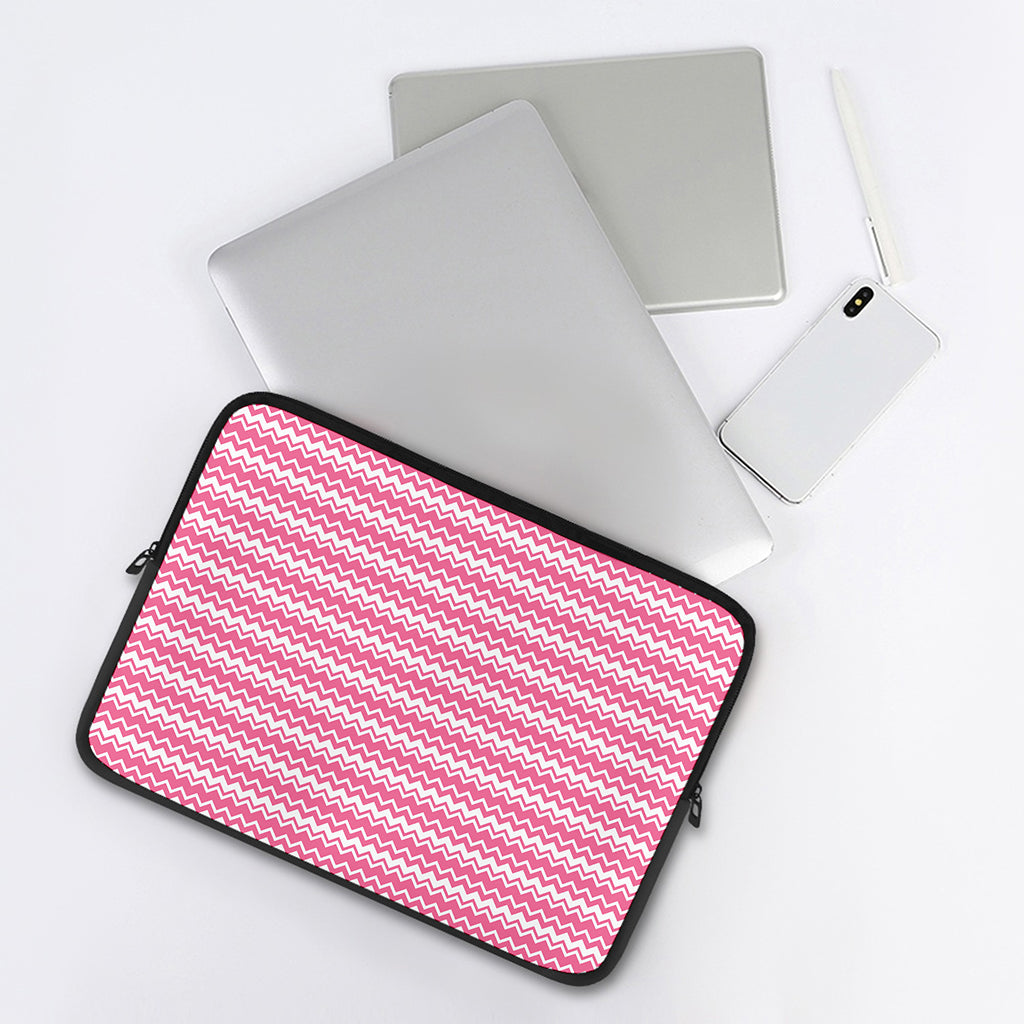 Pink And White Zigzag Pattern Print Laptop Sleeve