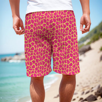 Pink And Yellow Giraffe Pattern Print Men's Cargo Shorts