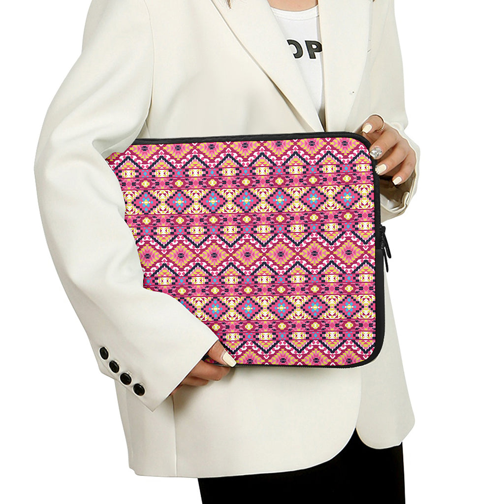Pink Aztec Geometric Pattern Print Laptop Sleeve
