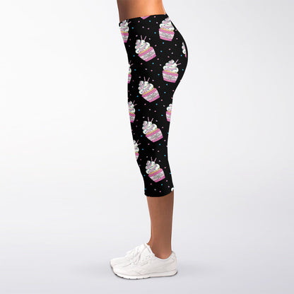 Pink Cupcake Pattern Print Women's Capri Leggings