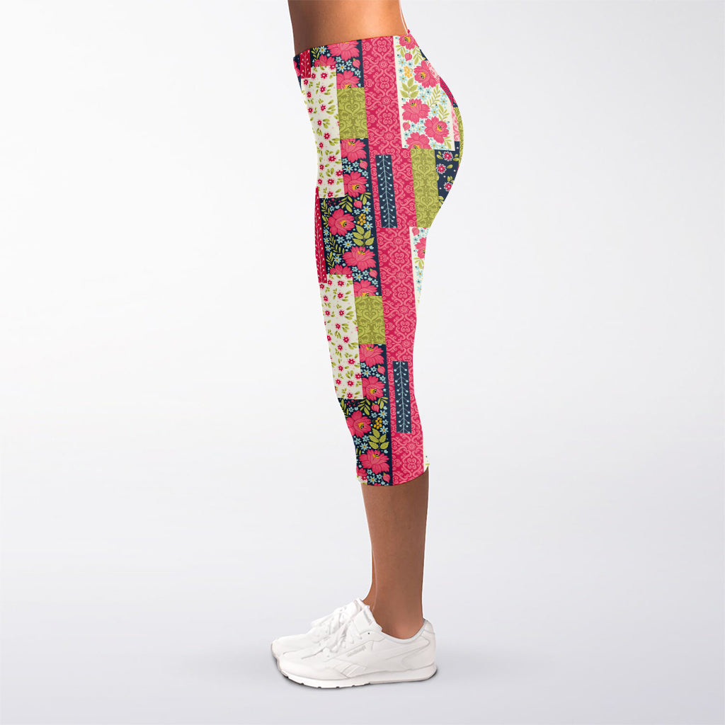 Pink Flower Patchwork Pattern Print Women's Capri Leggings