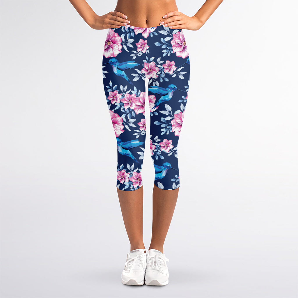 Pink Flowers And Hummingbird Print Women's Capri Leggings
