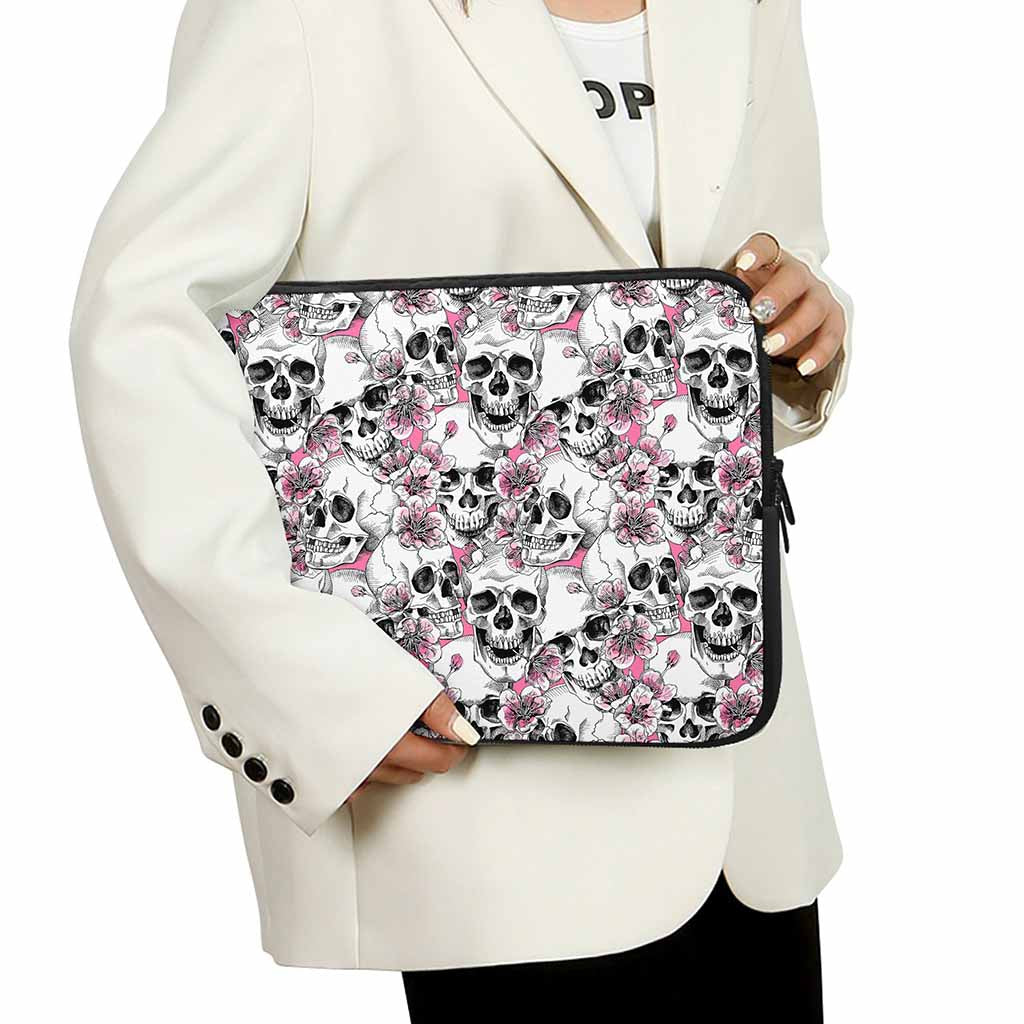 Pink Flowers Skull Pattern Print Laptop Sleeve