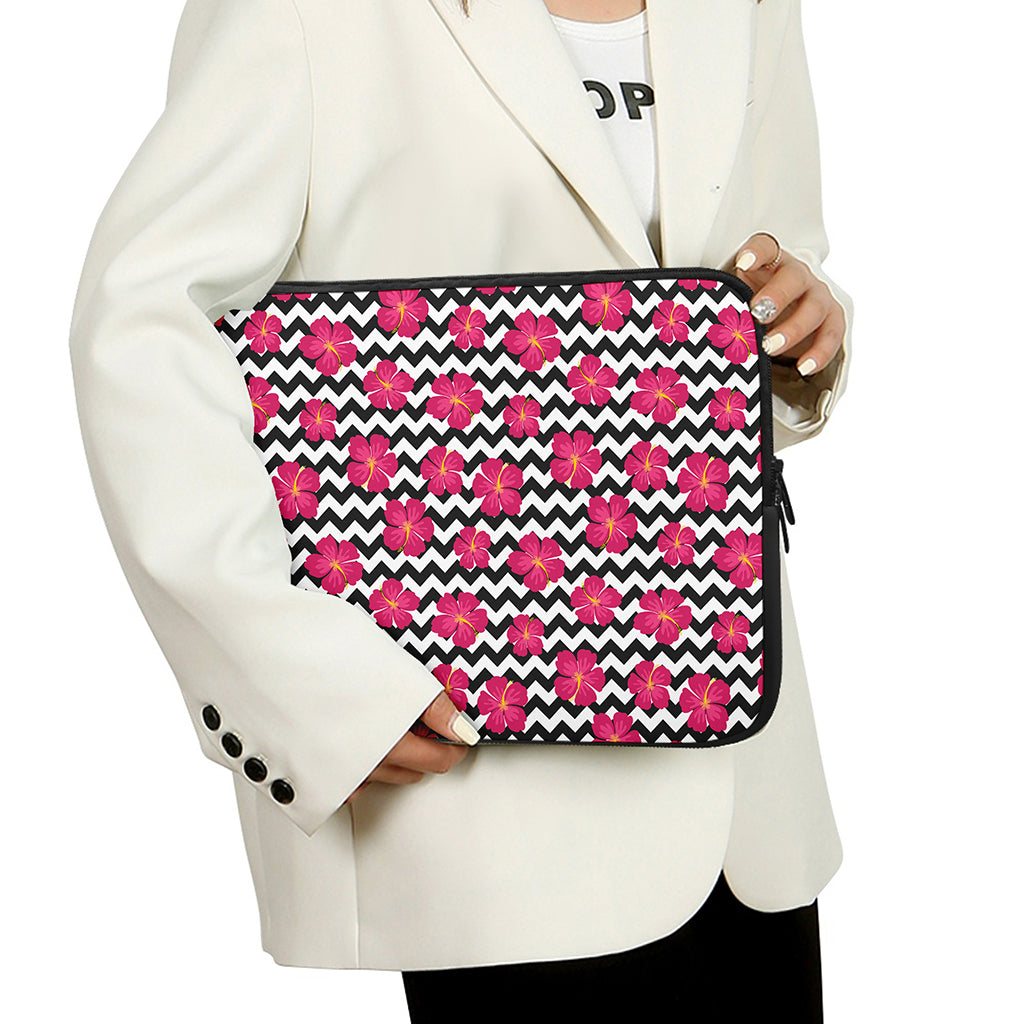 Pink Hibiscus Zigzag Pattern Print Laptop Sleeve