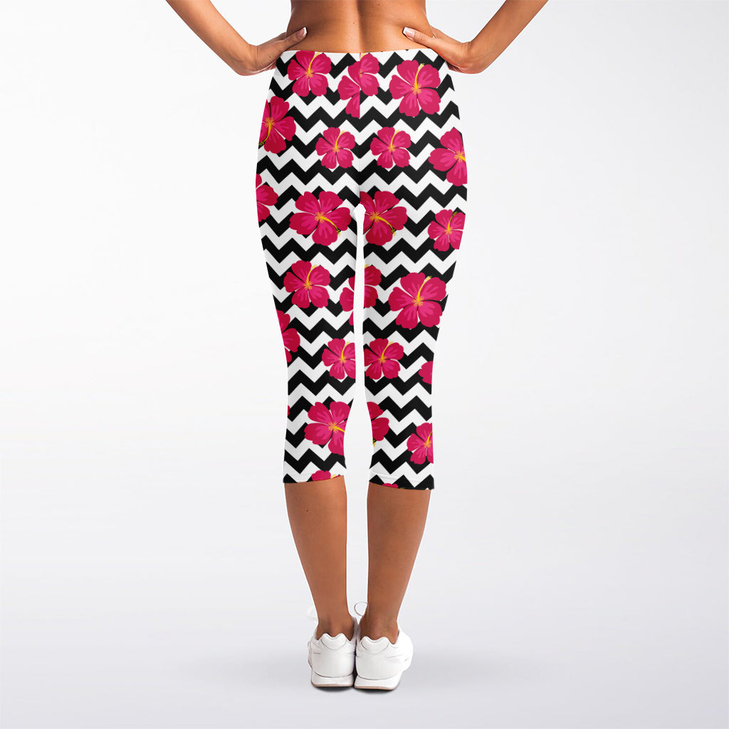Pink Hibiscus Zigzag Pattern Print Women's Capri Leggings