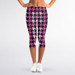 Pink Houndstooth Pattern Print Women's Capri Leggings