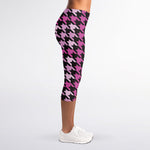 Pink Houndstooth Pattern Print Women's Capri Leggings