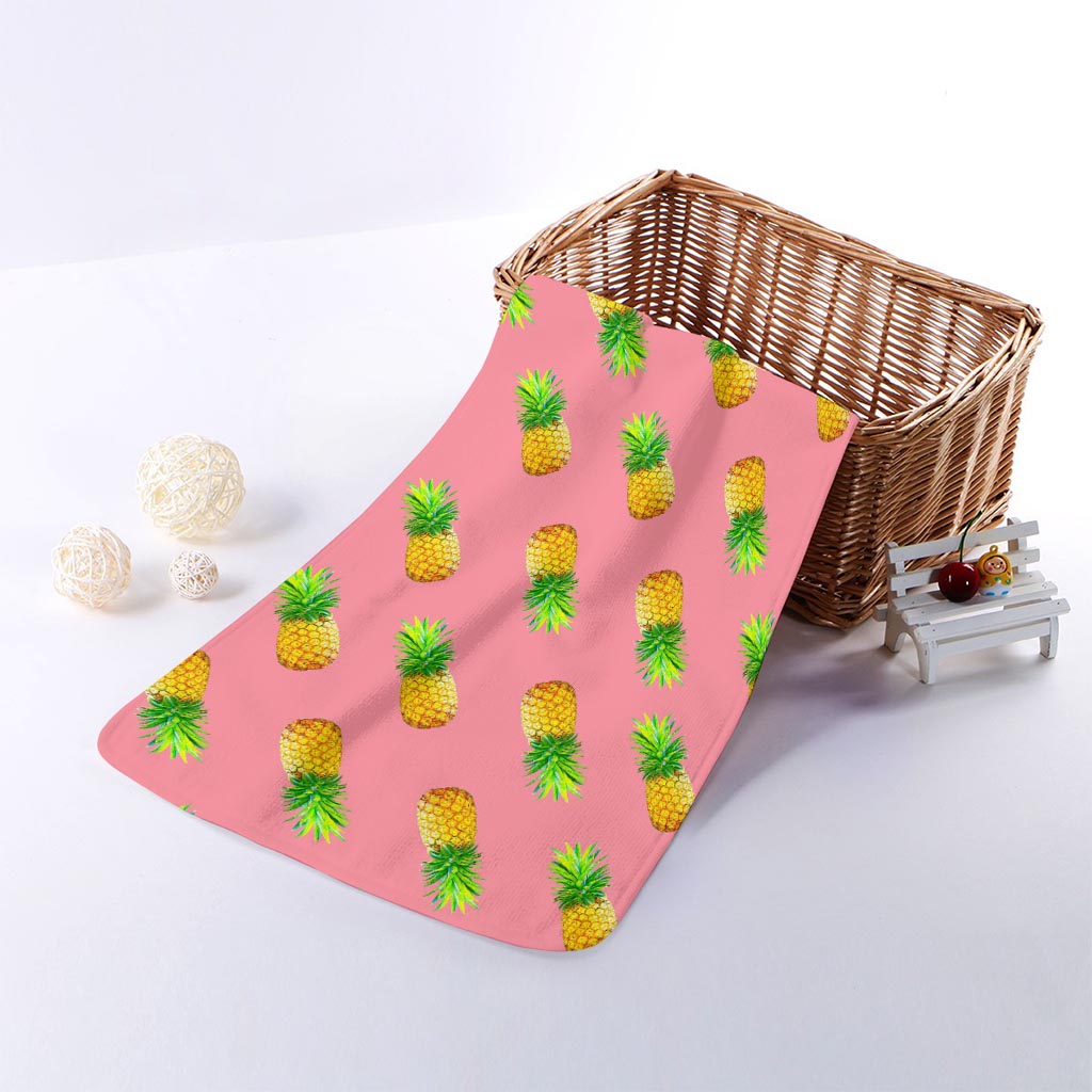 Pink Pineapple Pattern Print Towel