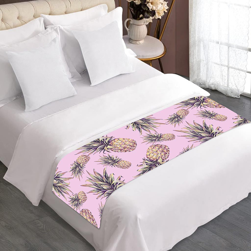 Pink Vintage Pineapple Pattern Print Bed Runner