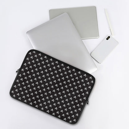 Pirate Skull Symbol Pattern Print Laptop Sleeve