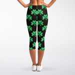 Pixel Clover St. Patrick's Day Print Women's Capri Leggings