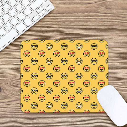 Pixel Emoji Pattern Print Mouse Pad