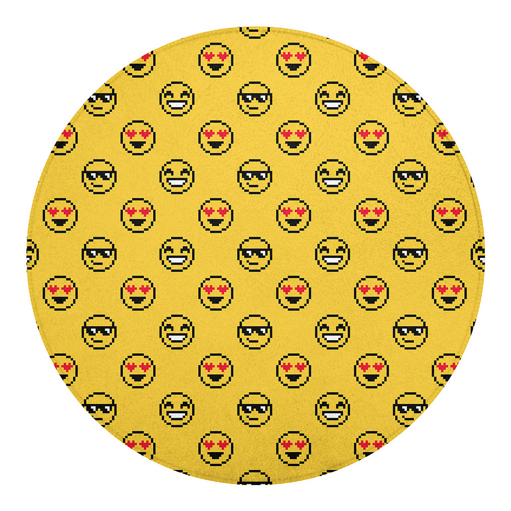 Pixel Emoji Pattern Print Round Blanket