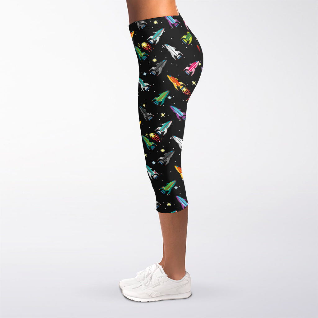 Pixel Spaceships Pattern Print Women's Capri Leggings